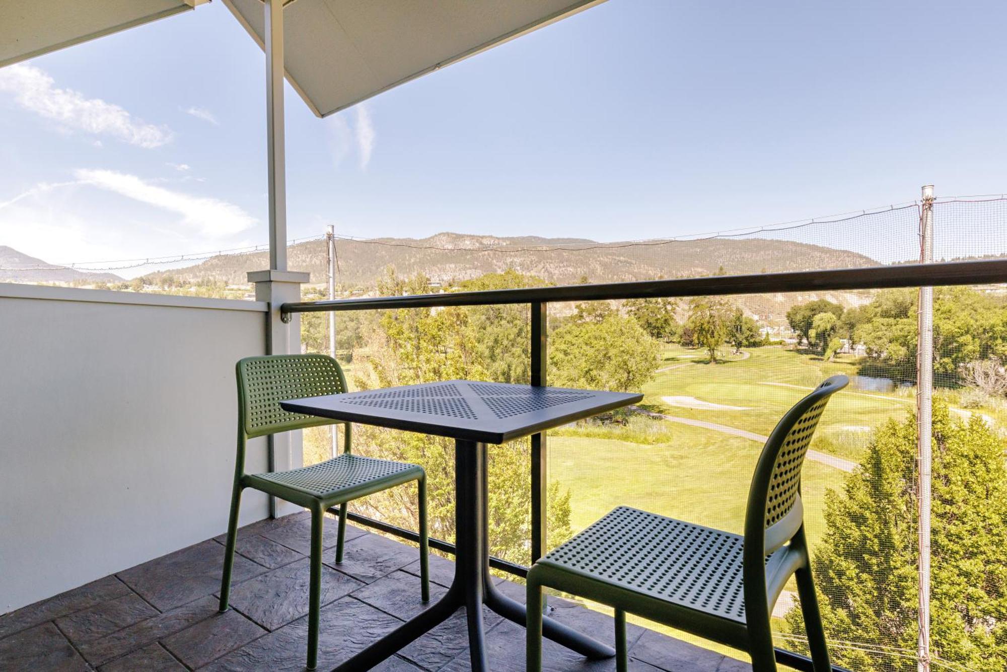 Balcomo, A Ramada By Wyndham Penticton Dış mekan fotoğraf