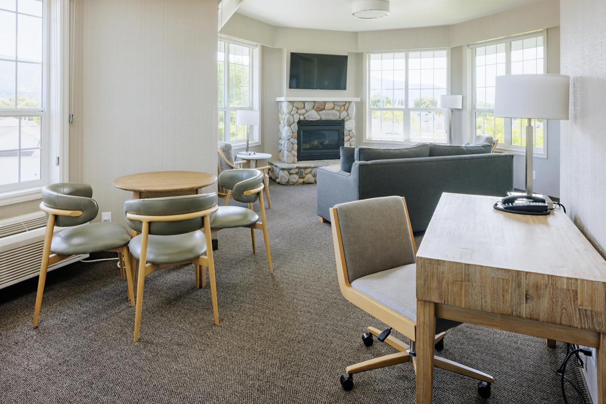 Balcomo, A Ramada By Wyndham Penticton Dış mekan fotoğraf