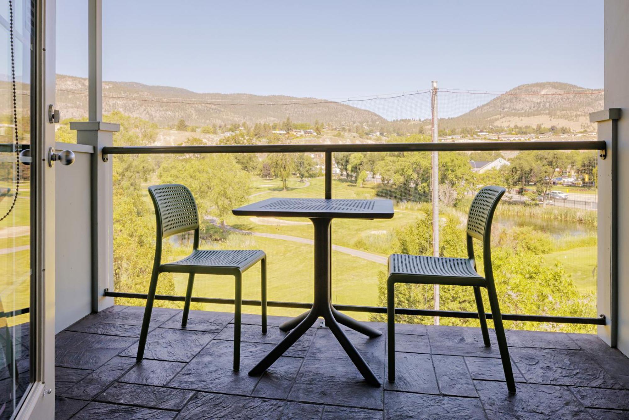 Balcomo, A Ramada By Wyndham Penticton Dış mekan fotoğraf